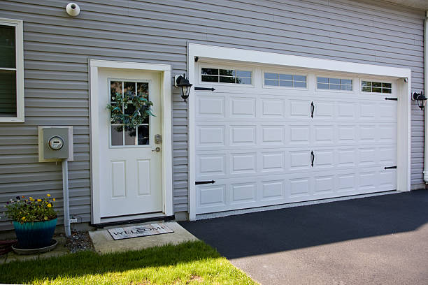 24/7 Emergency Garage Door Panel Replacement experts in Donora, PA